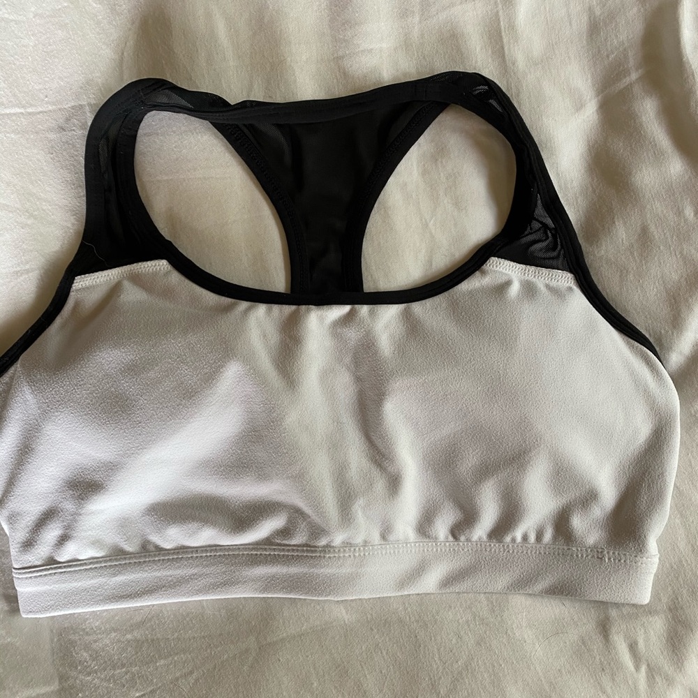 Fabletics sports bra